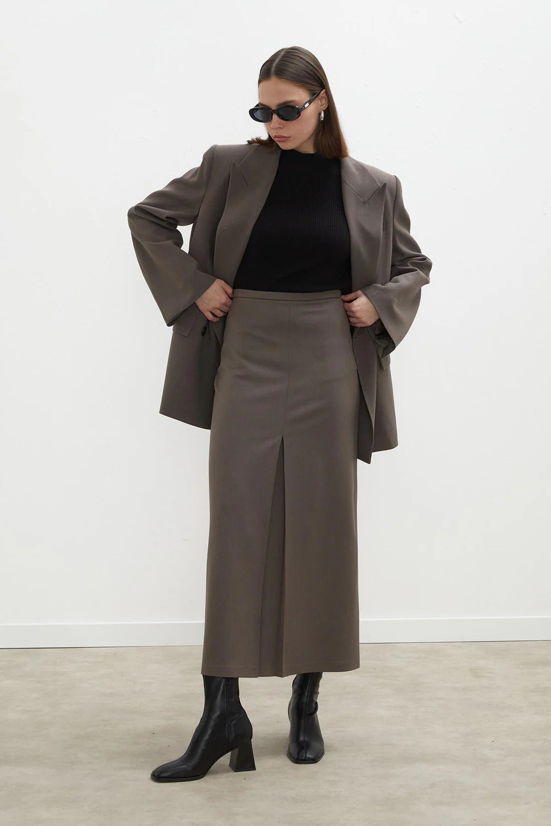 Premium Pleated Pencil Skirt
